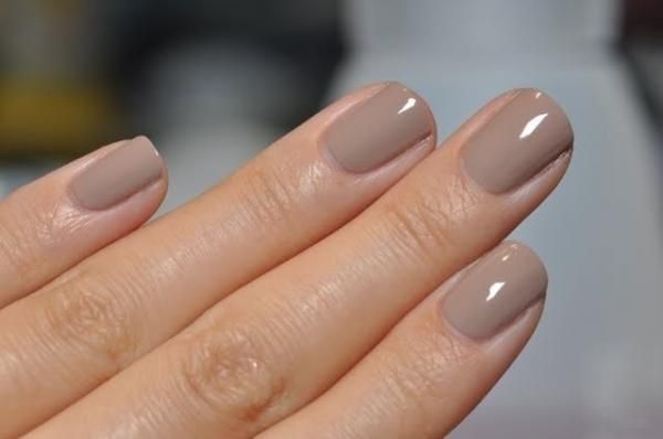 Nude Nails