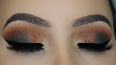 placing eyeshadow slightly above the crease