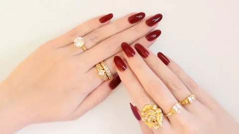 Glamorous Red Carpet Nails