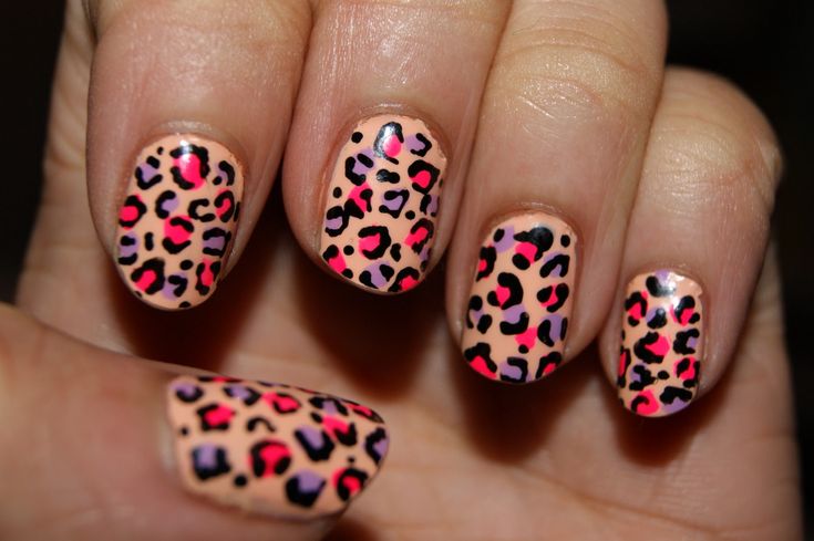 cheetah print nails